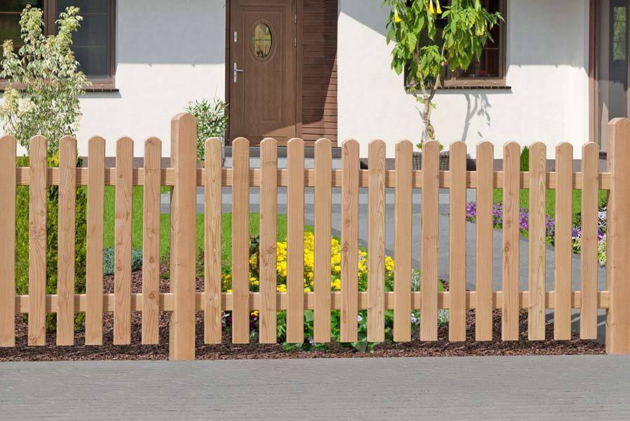 Holzpaket für Vorgartenzaun aus Lärchenholz Holzzaun mit 2 Riegeln