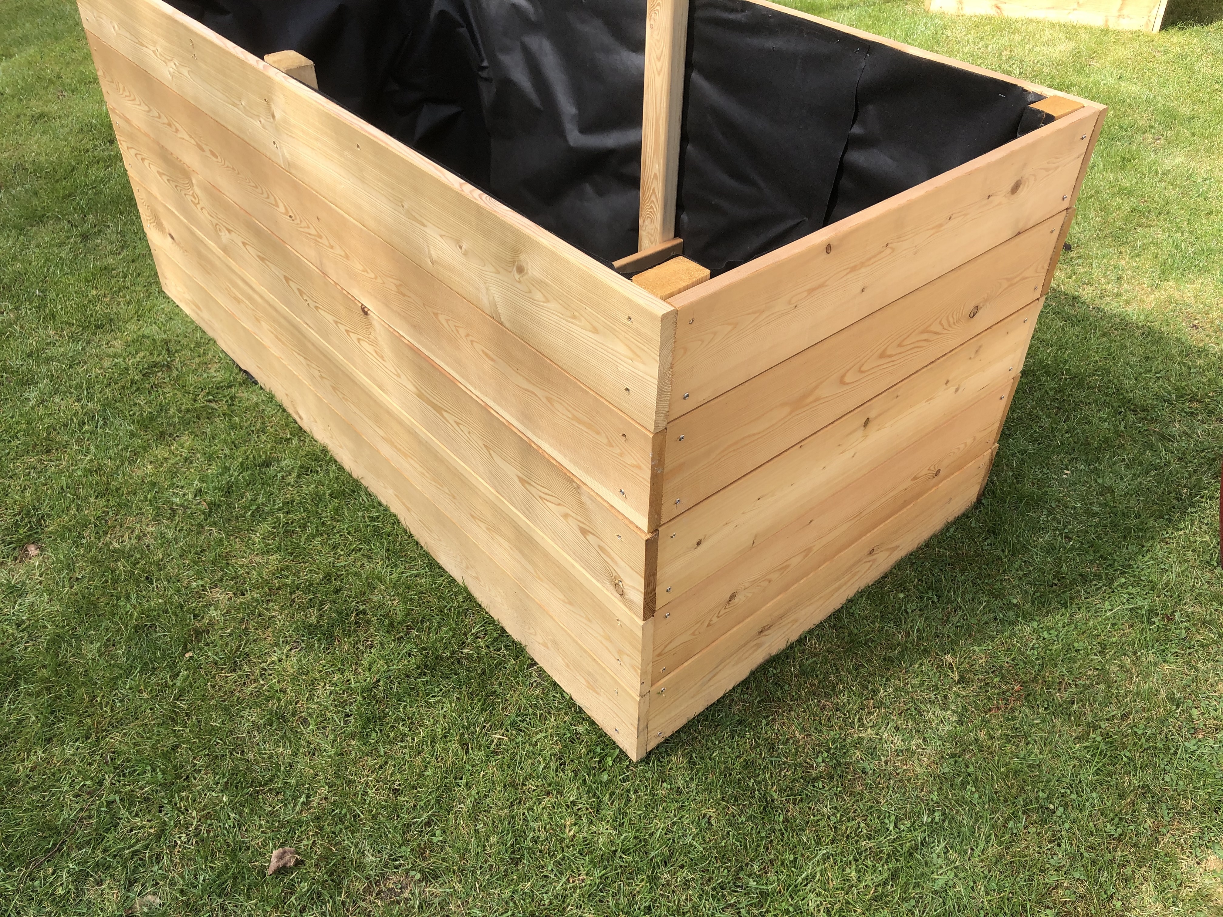 IMG_8373 Hochbeet Basic aus Lärchenholz Höhe 71 cm Rustikalsortierung Kräuterbeet Pflanzbeet