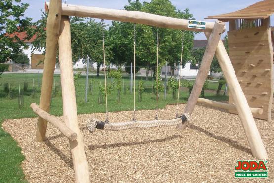 Robinie-3 Robinie Rundholz naturbelassen Ø 16-18 cm Länge 400 cm