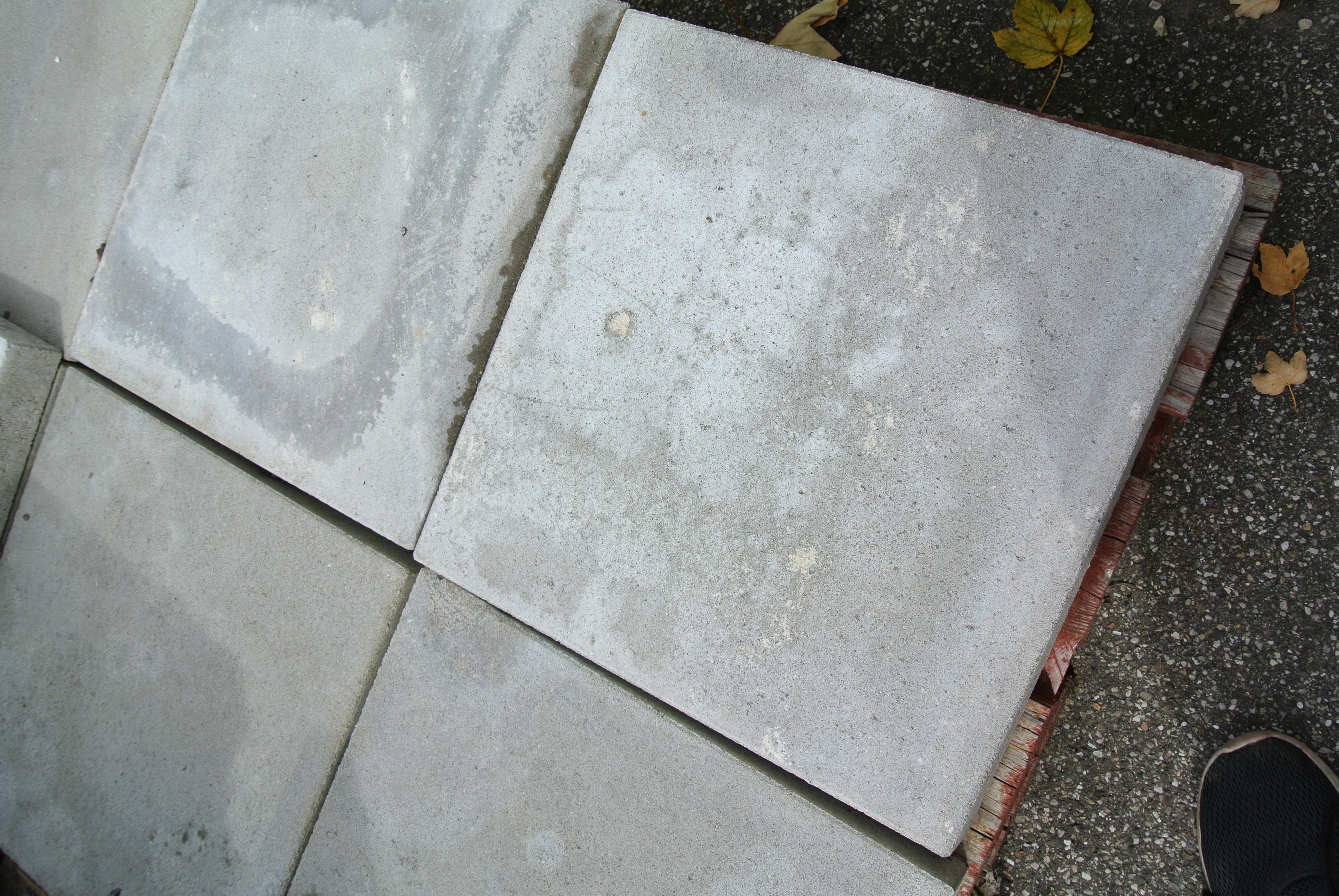 Beton Gehwegplatte hellgrau 30x30x4 cm Betonplatte