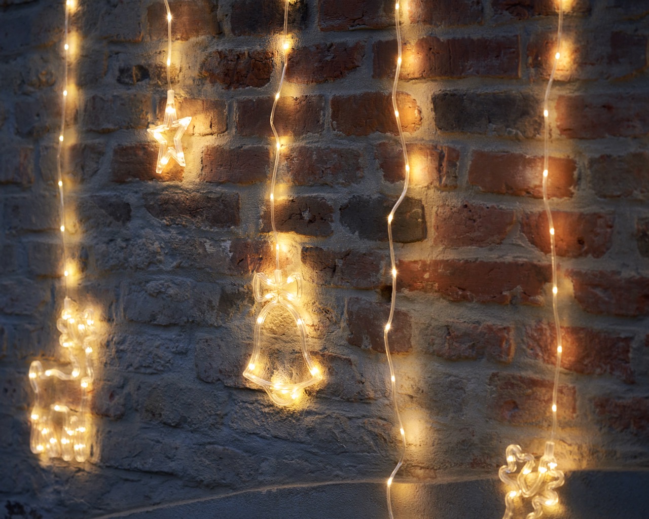 b1KZnQzu8FDrYzX LED-Vorhang Weihnachtsmotive Lichterkette LED warmweiß Fensterdekoration außen innen