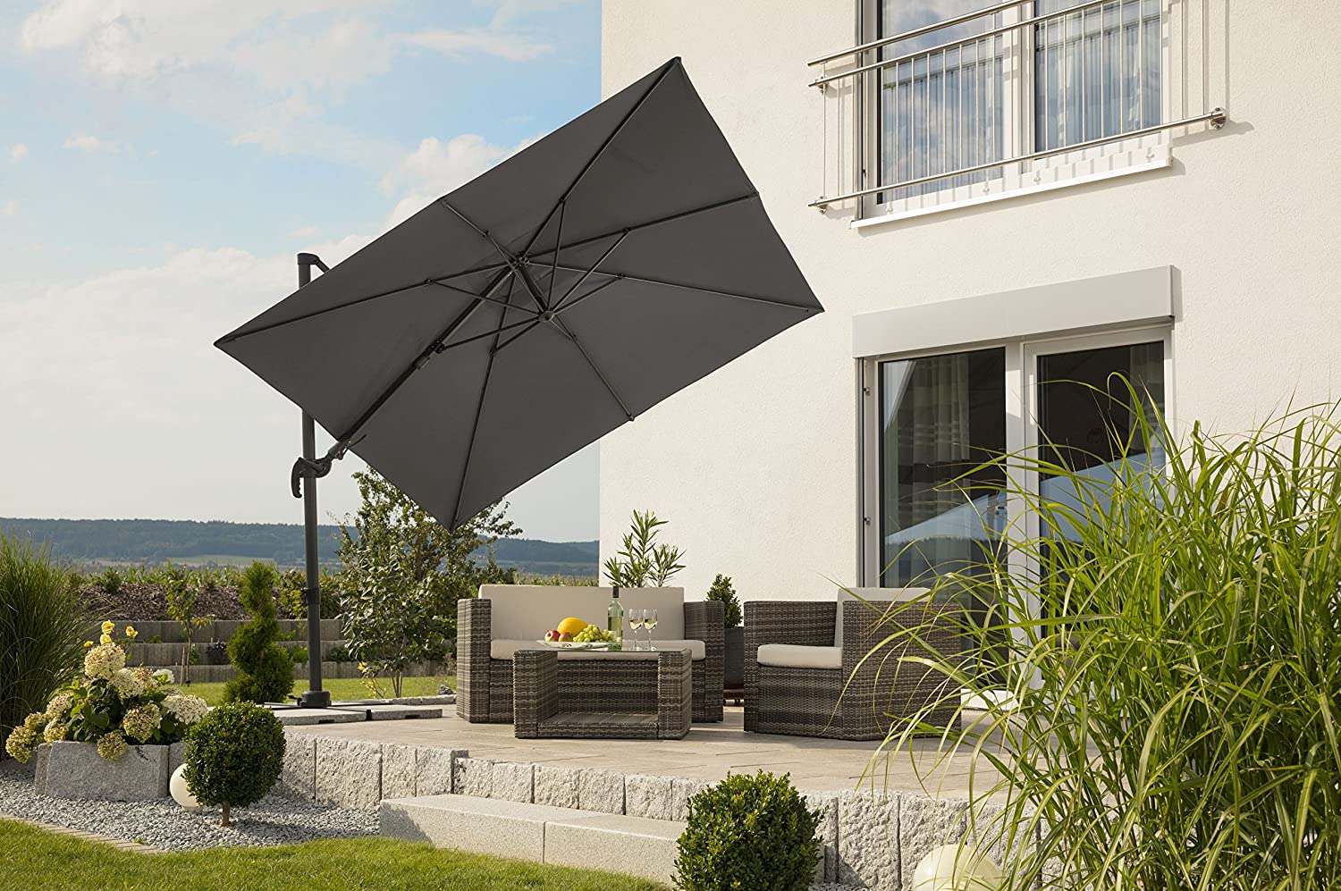 rhodos-twist-anthrazit Schneider Rhodos eco Twist Ampelschirm mit Ständer Sonnenschirm