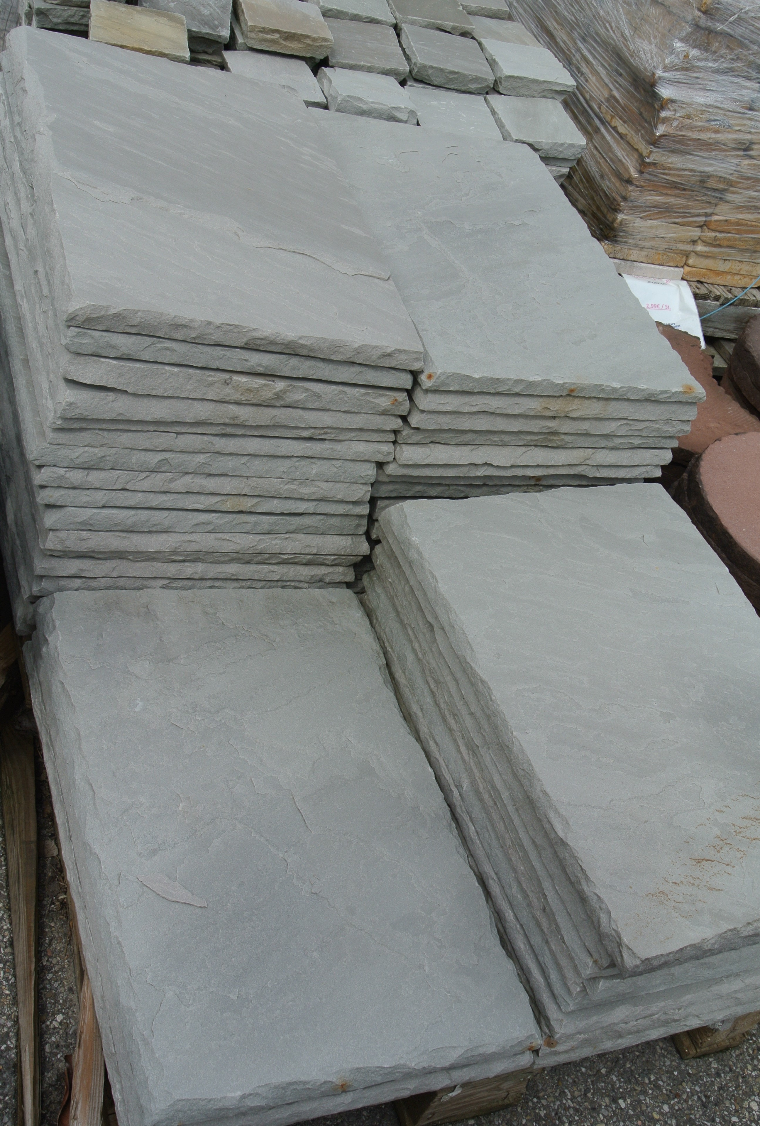 Trittplatte Sandstein grau naturbelassen 40x60x3 cm