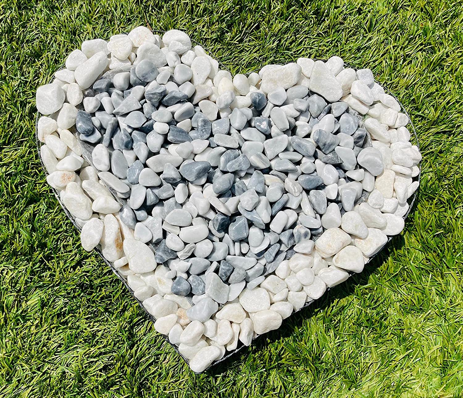 Carrara-Ice-Blue Herz Gitter Buntsteine Glassteine Natursteine Grabschmuck Grabgestaltung Blumentopf