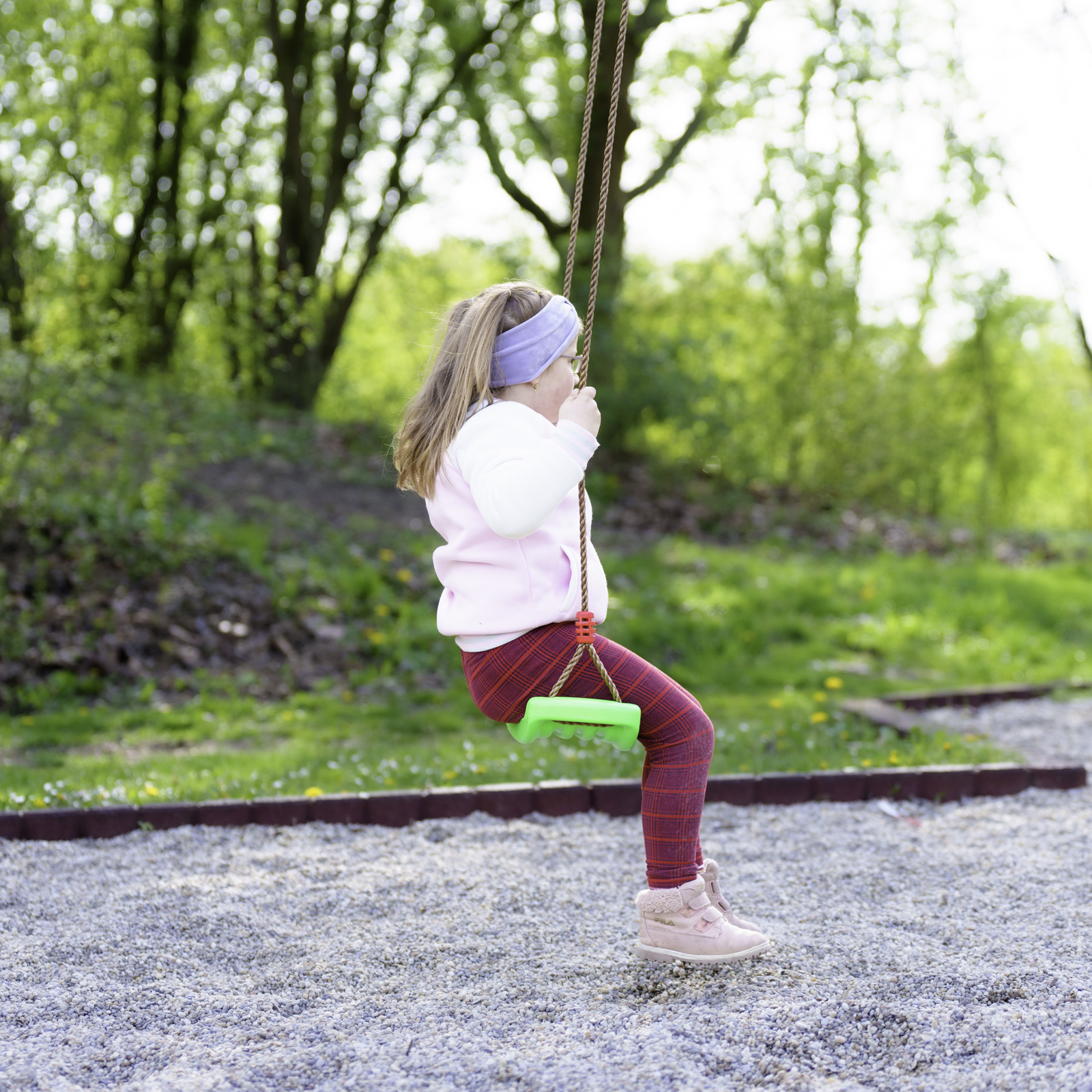 Schaukelsitz aus Kunststoff Schaukelbrett Kinderschaukel