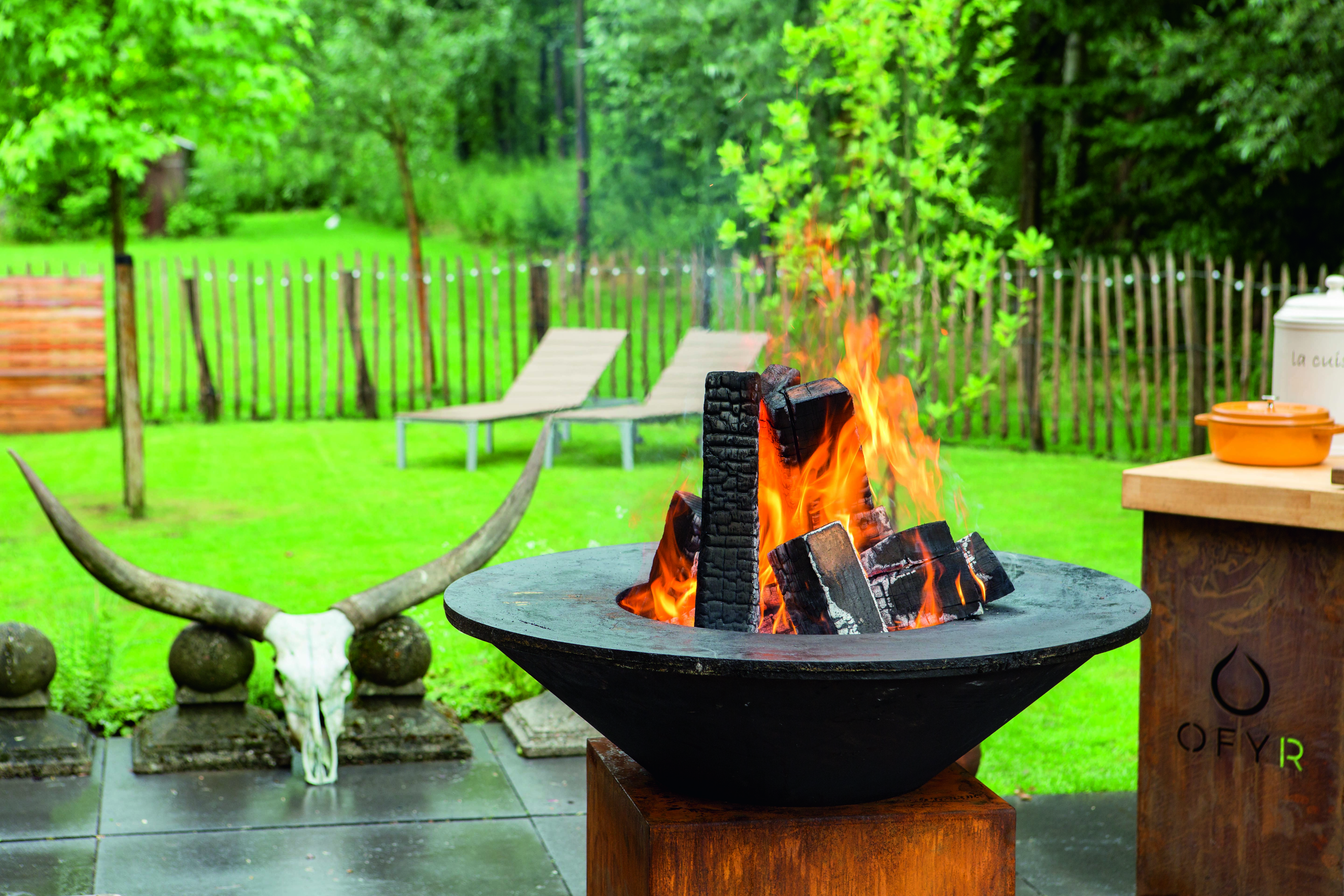 _W6A9594-1 OFYR GRILL CLASSIC 100-100 Rostoptik Feuerschale Feuerring Grillschale