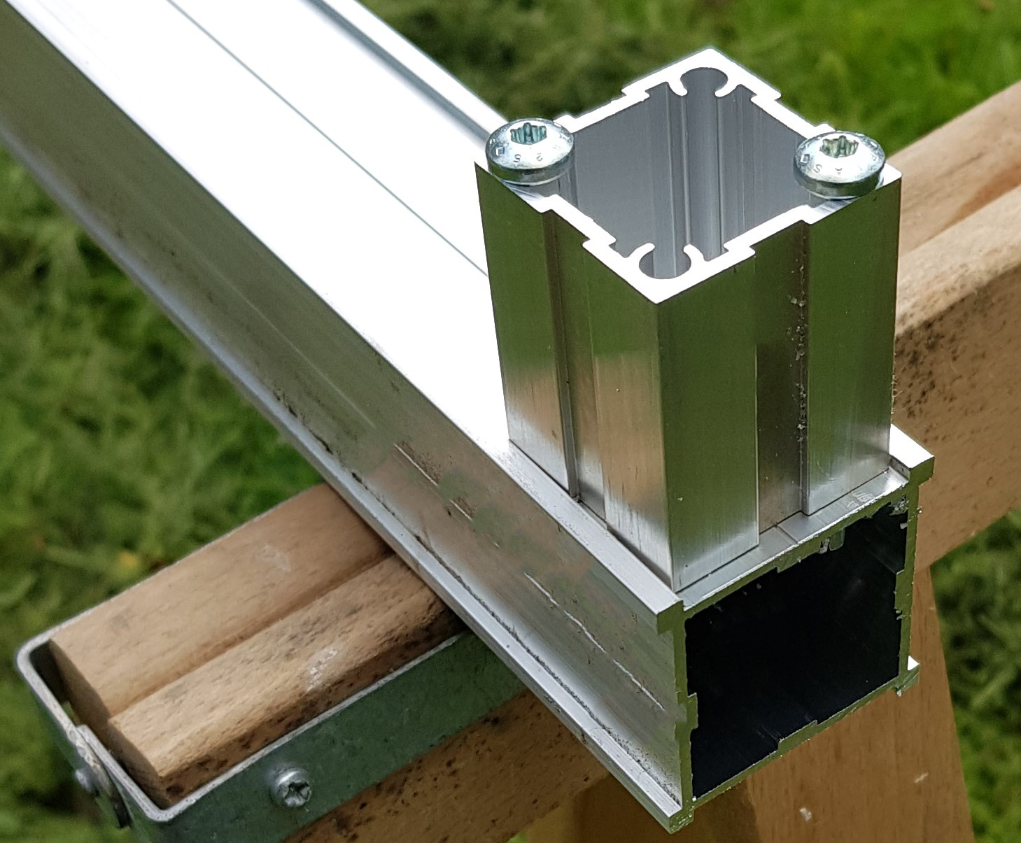90° Verbinder 47 mm Construct Universal für Aluschiene 45x45 mm inkl 4 Bohrschrauben MADE IN GERMANY
