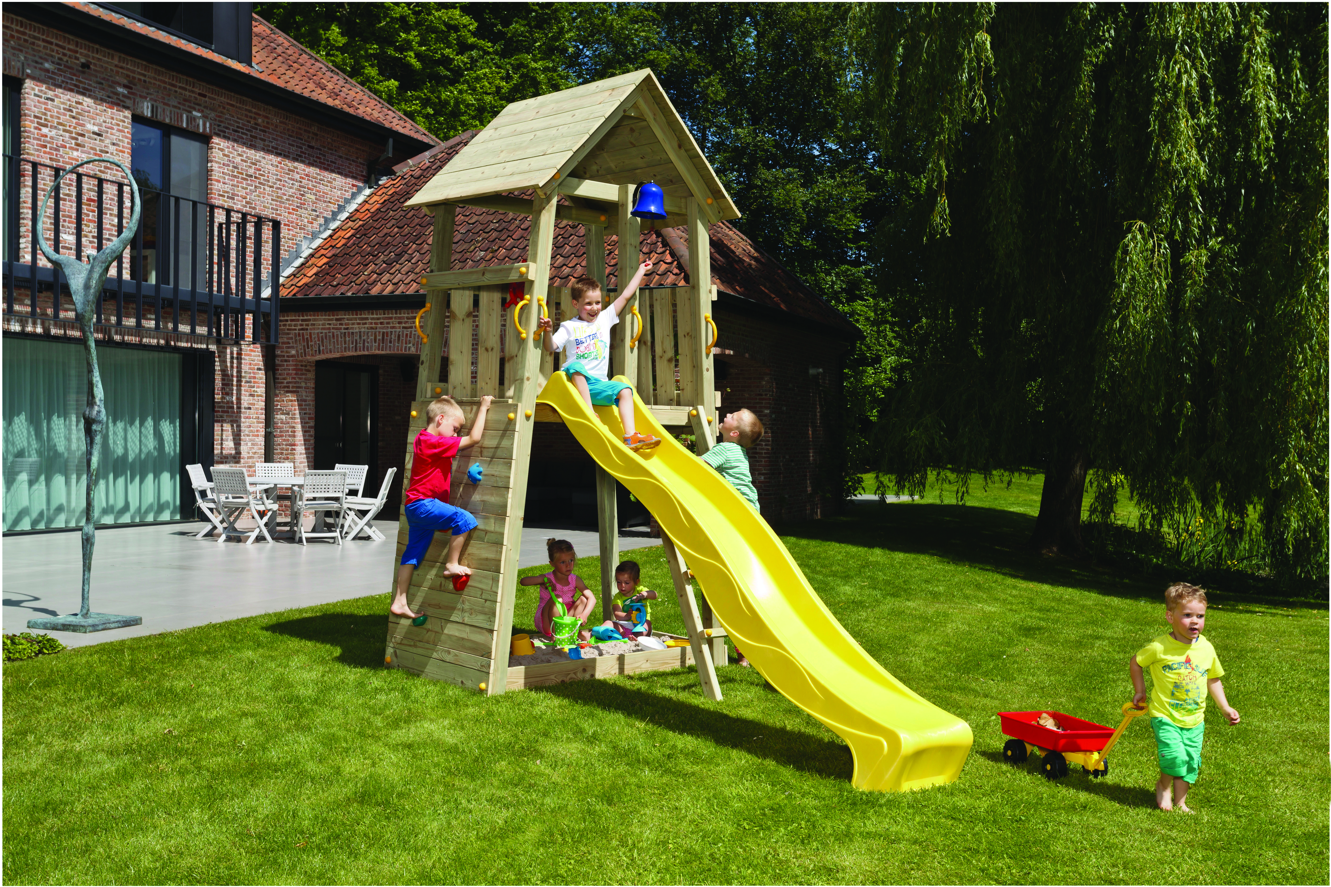 Spielturm BELVEDERE B135 x T105 cm Kiefer imprägniert inkl. Rutsche 300 cm