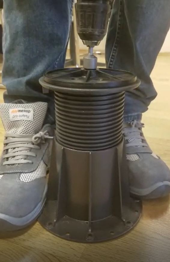 Werkzeug zum Auf- und Zudrehen für Stelzlager BASIC