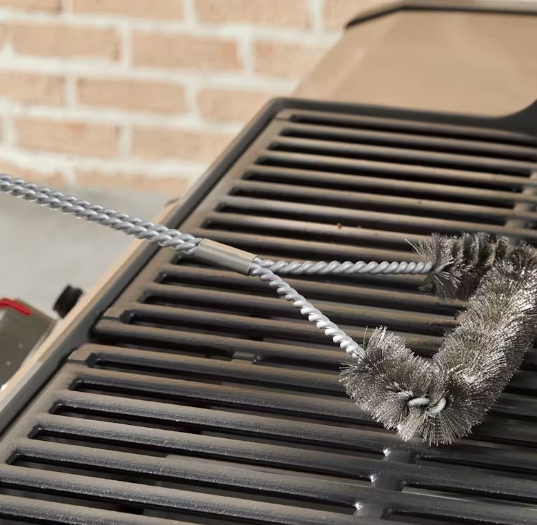Weber-Dreiseitige-Grillbuerste-45-cm-2 Weber Dreiseitige Grillbürste, 45 cm