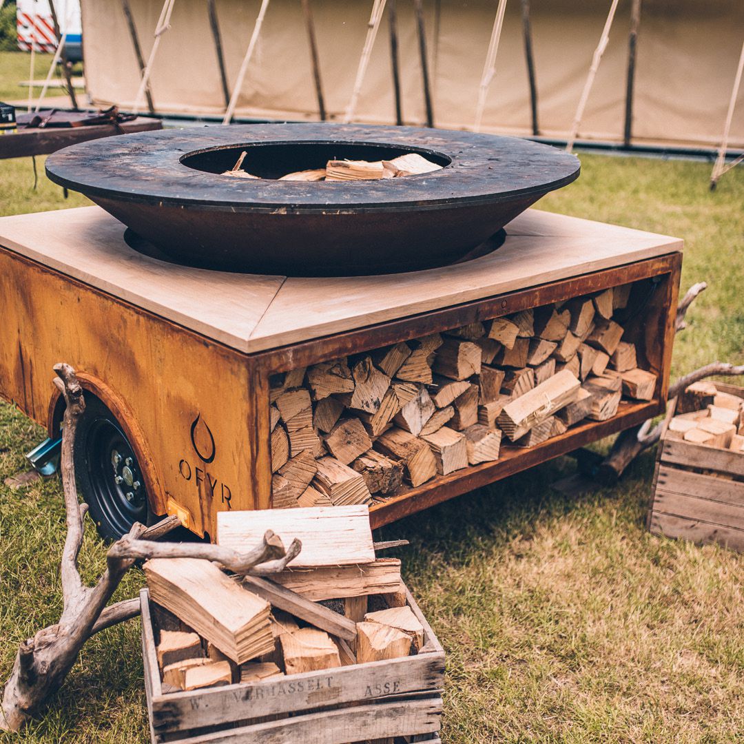OFYR TRAILER mit XL GRILL CORTEN 140