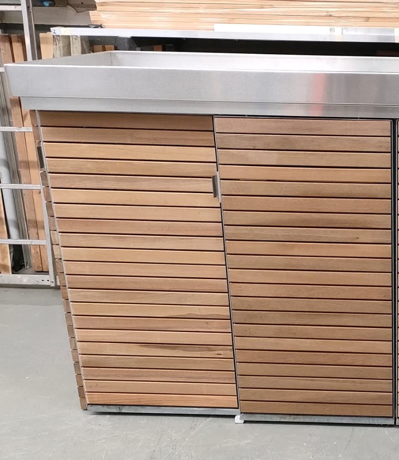 Mülltonnenschrank-Systeme mit Schiebetüren Stahlgestell Echtholz für 2 Mülltonnen 120 Liter