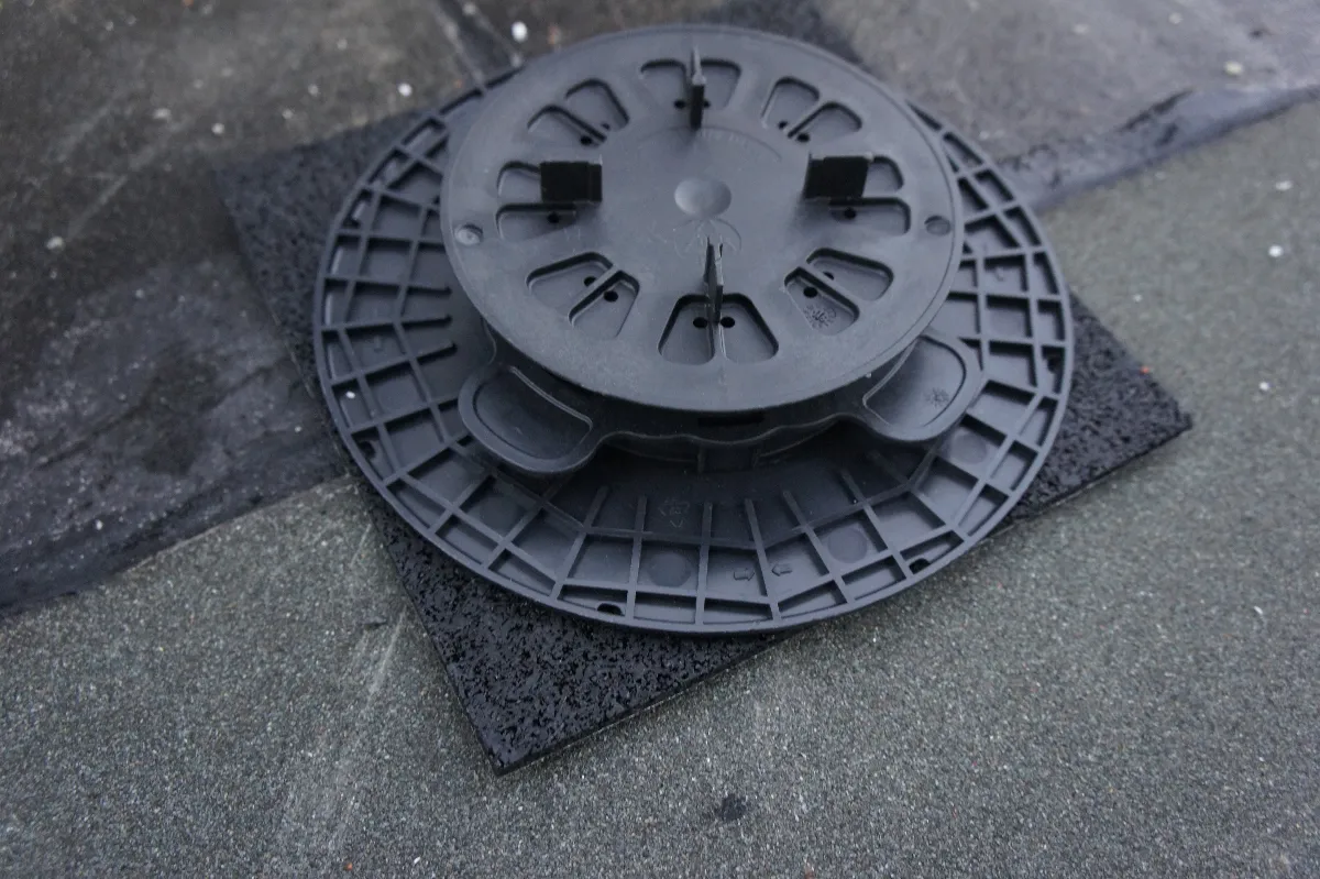 Alukaschierte Gummiunterlage 200x200x5 mm für Stelzlager Isopad Gummipad Gummigranulat