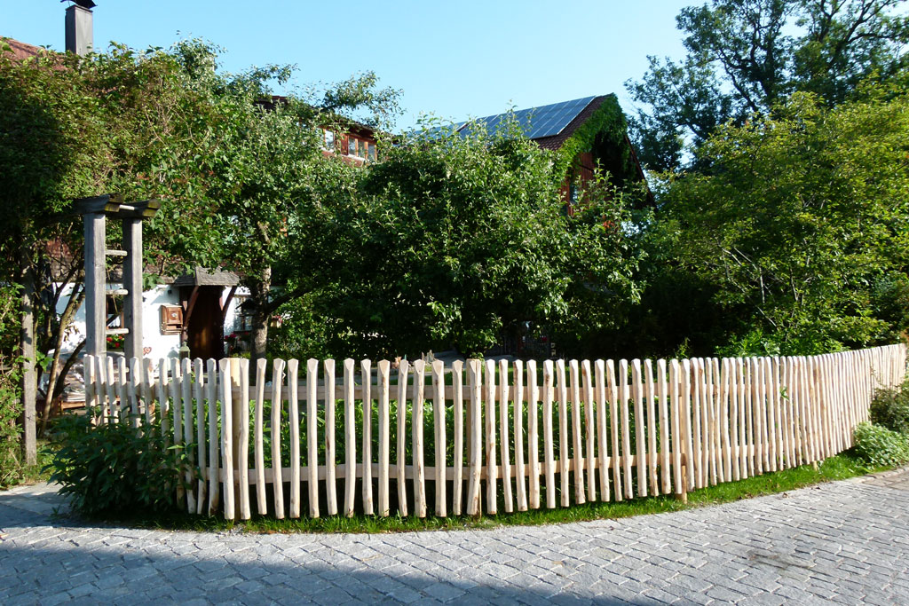 LAT_005tshp0No3C3HhW Zaunlatte Typ C 27x60 mm Kastanienholz französische Kastanie