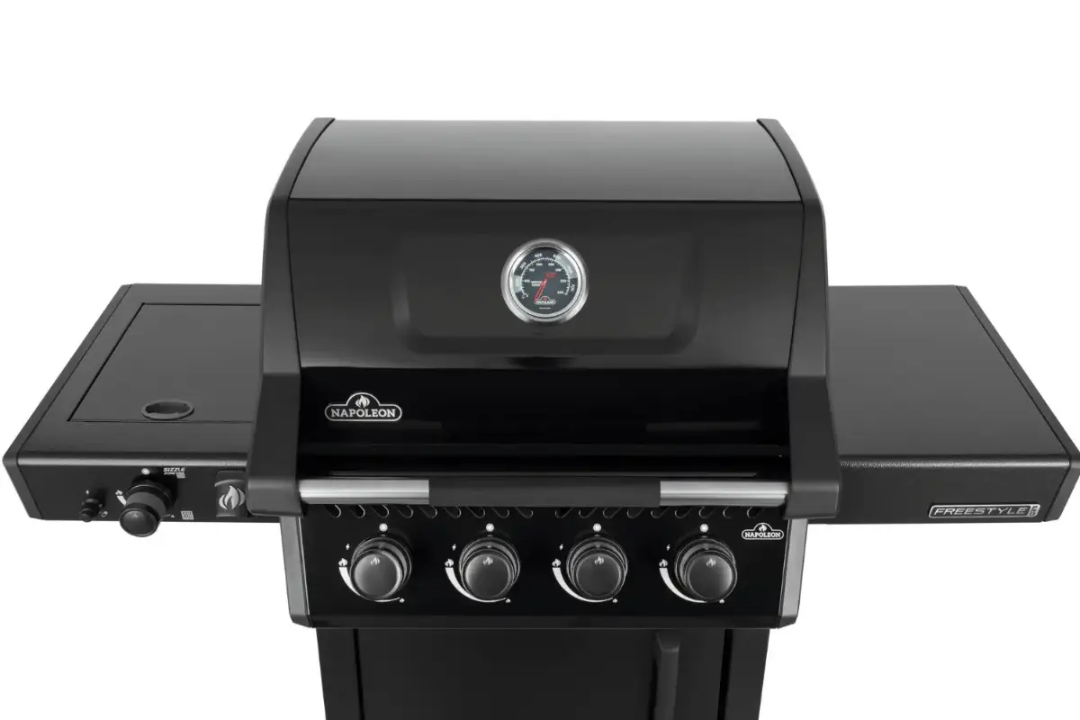 Napoleon Freestyle PRO 425 Gasgrill schwarz mit 4 Brennern & SIZZLE ZONE™ (2026)