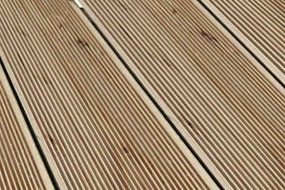 joda_terrassendiele_sibirische_laerche_detail_riffel-profil2_kundecZk1JxxbWja1Y Terrassendiele Lärche 27x142x4000 mm fein/fein geriffelt Terrassen Dielen