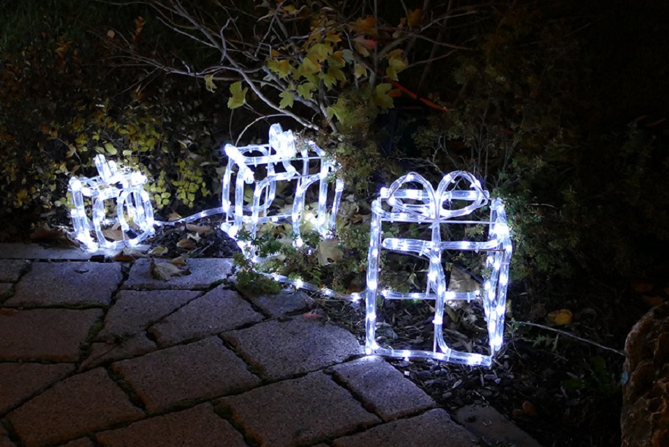 c2 Geschenkboxen 3er-Set aus Drahtgestell und Lichtschlauch Lichtschlauchfigur mit 180 LED