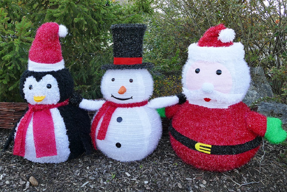 alle-drei Weihnachtliche Gartenfigur Beleuchtete Figur LED warmweiß Weihnachtsdeko
