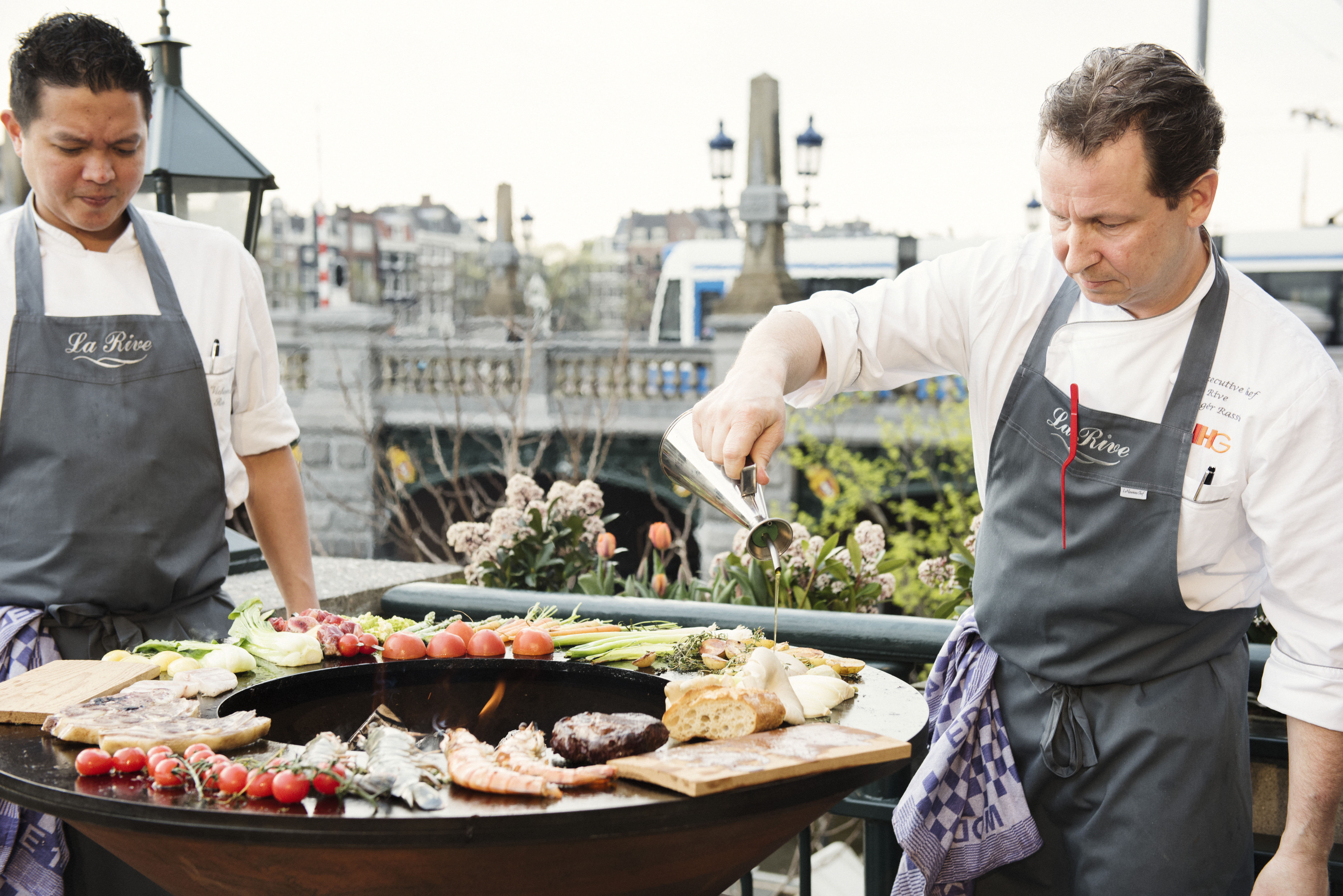 OFYR_Amstel_NL_2016-04_DSC_8205 OFYR GRILL CLASSIC 100-100 Rostoptik Feuerschale Feuerring Grillschale
