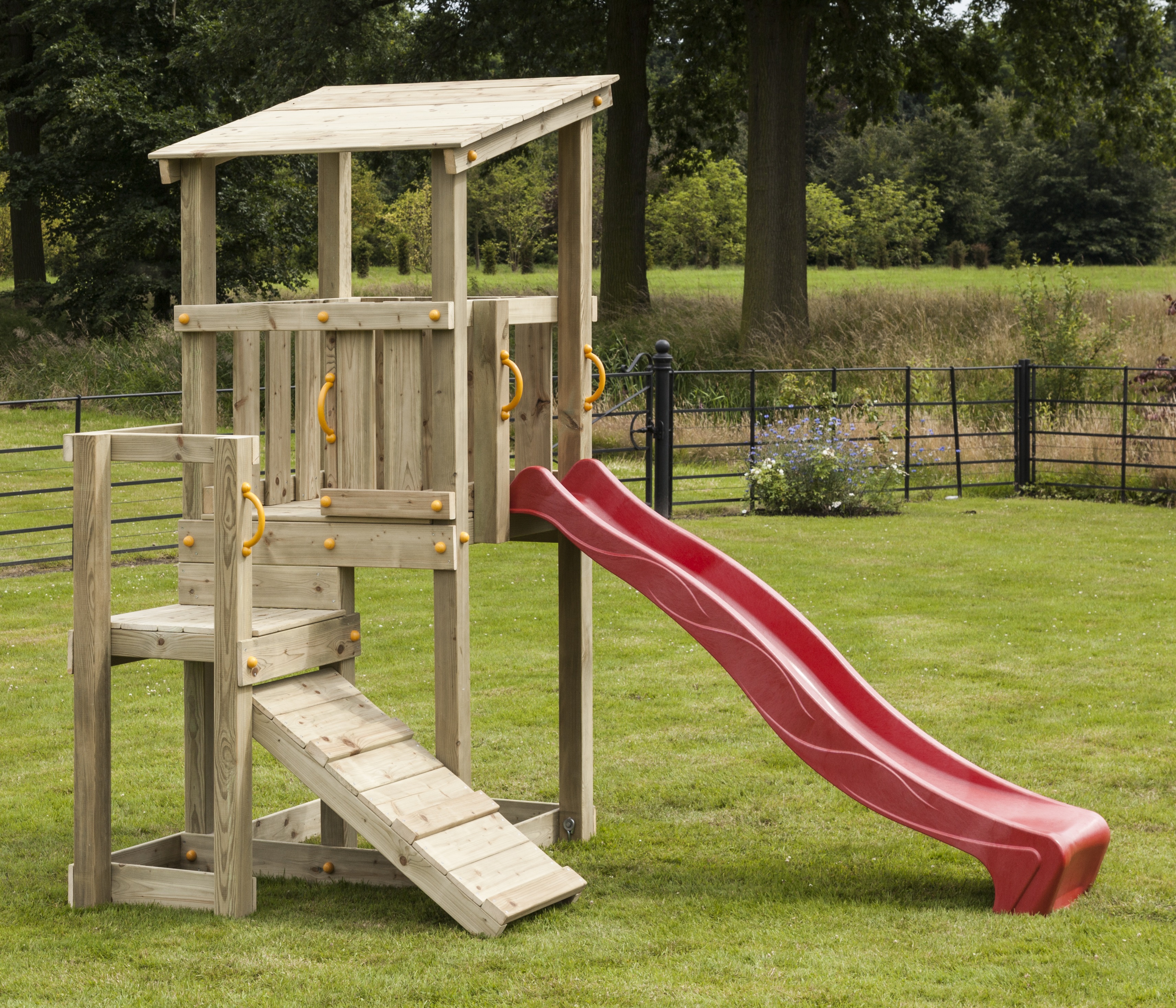Spielturm CASCADE B155 x T105 cm mit kleinem Podest Kiefer imprägniert inkl. Rutsche 240 cm