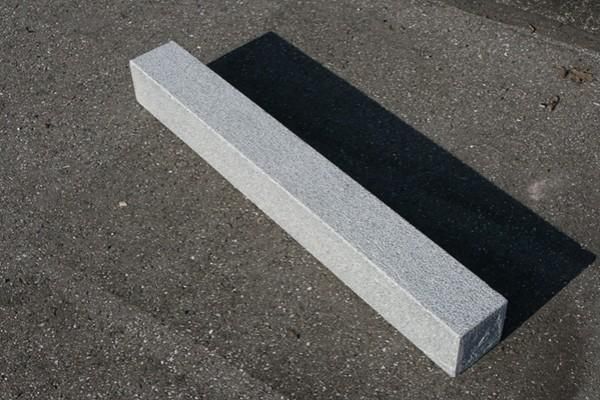 Granit Palisade hellgrau Premium 12x12x50 cm